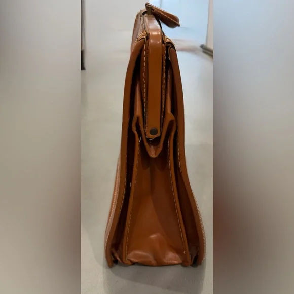 Classic Tan Leather Men's Bag - Picture 5 of 8